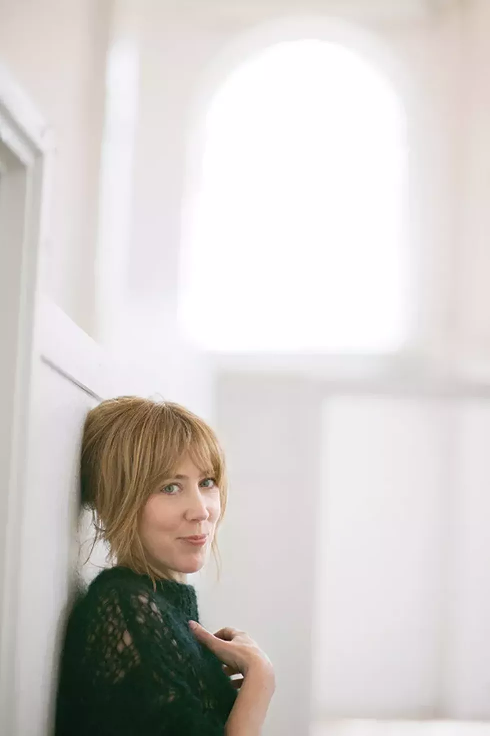 nh_beth-orton_sugaring-season-press-shot-3_jo-metson-scott-2.webp