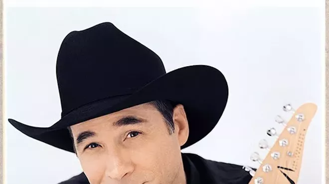 Image: Clint Black Rides Into Peekskill