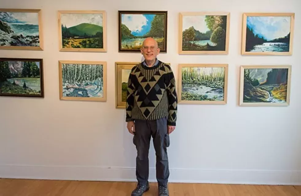 f3ff50d2_artist_in_his_show.webp