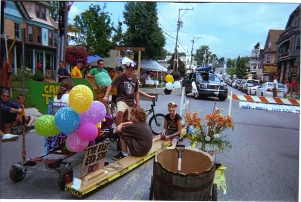 5fae9366_crazy_race_east_end_st_racer.webp