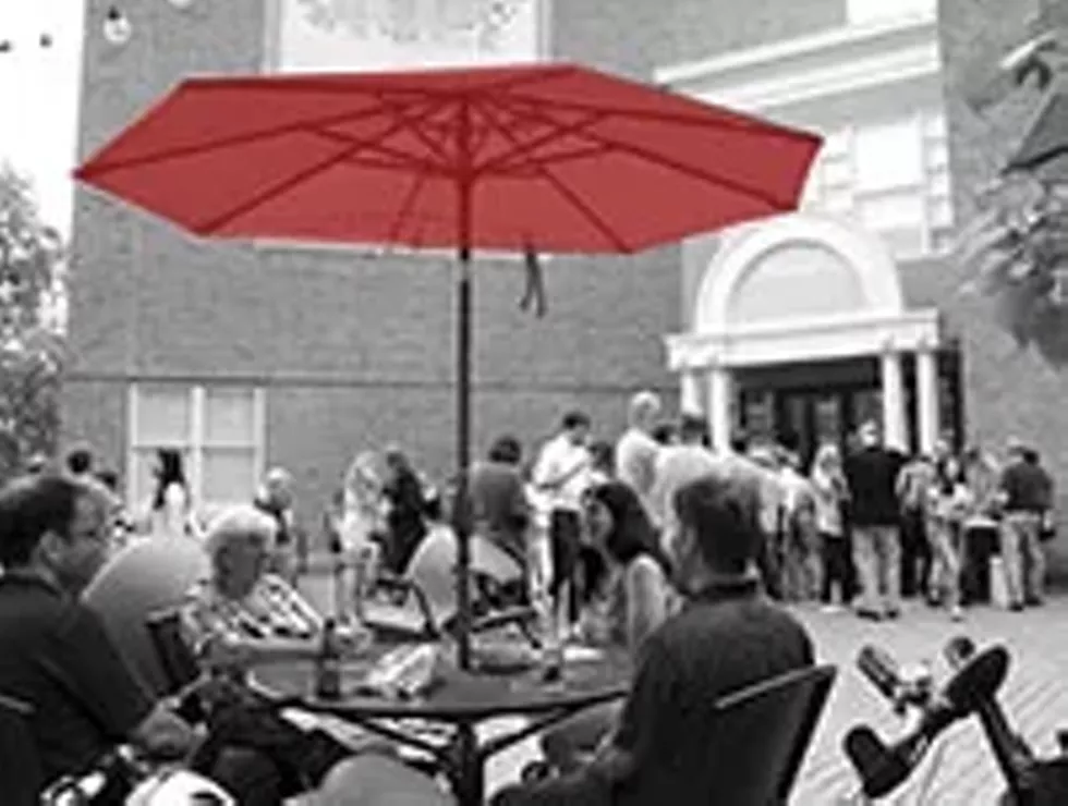 b6166587_patiocolored_umbrella.webp
