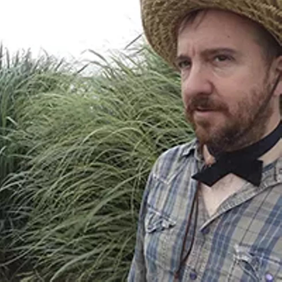 ffcce2cd_stephin-merritt_thumbnail-200.webp