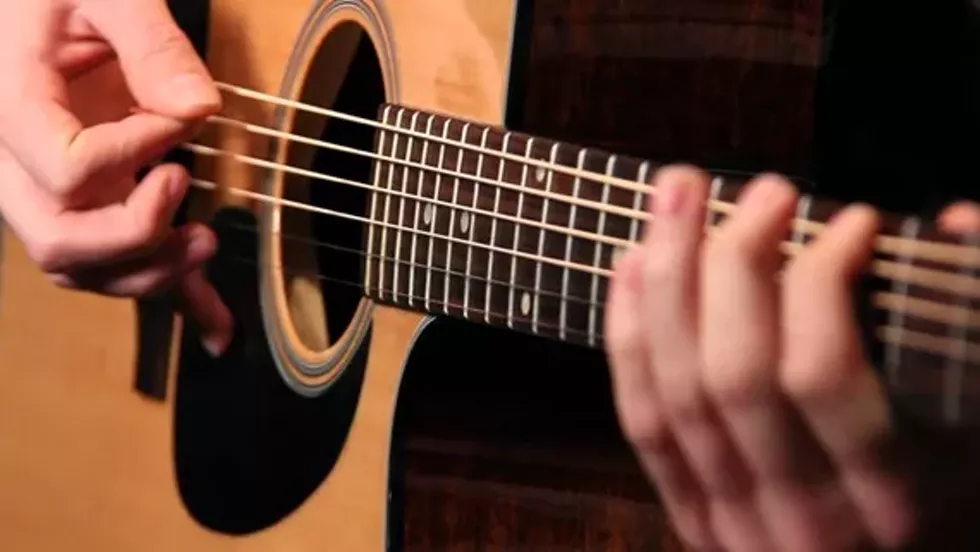 e01119ce_guitar.webp