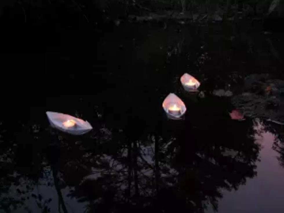 76437580_juliet_bell_paper_boats_2.webp