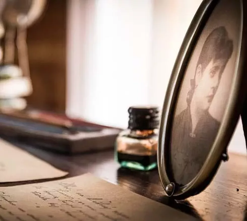 1b921cce_old-letters-cropped.webp