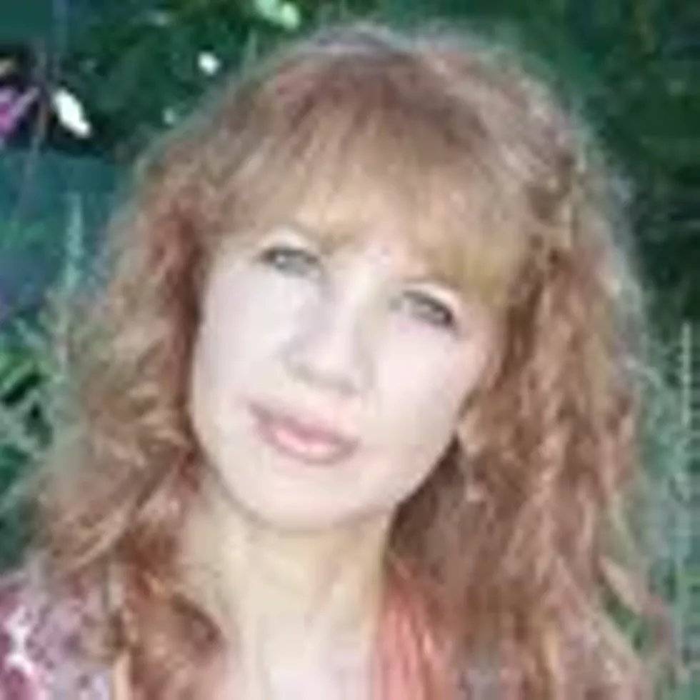 56f2cdd1_claire_headshot_100x100.webp