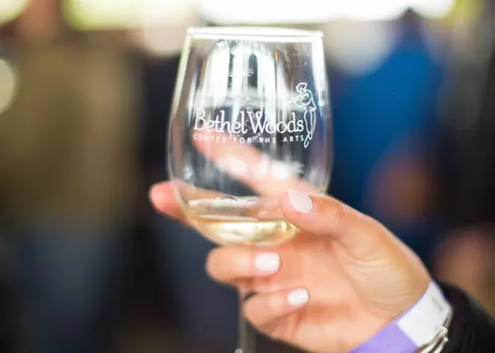 b31e1a10_wine_festival.webp