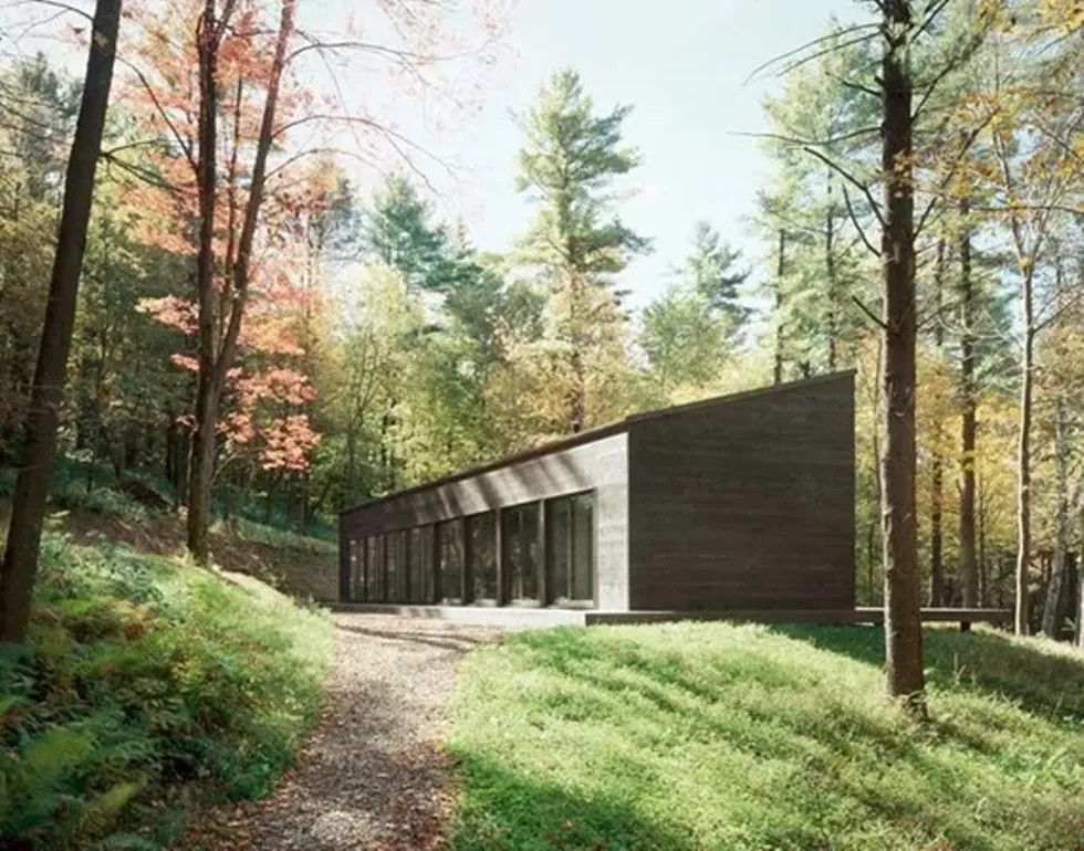 9d1223e2_hhht_glass_cabin_in_woods.webp
