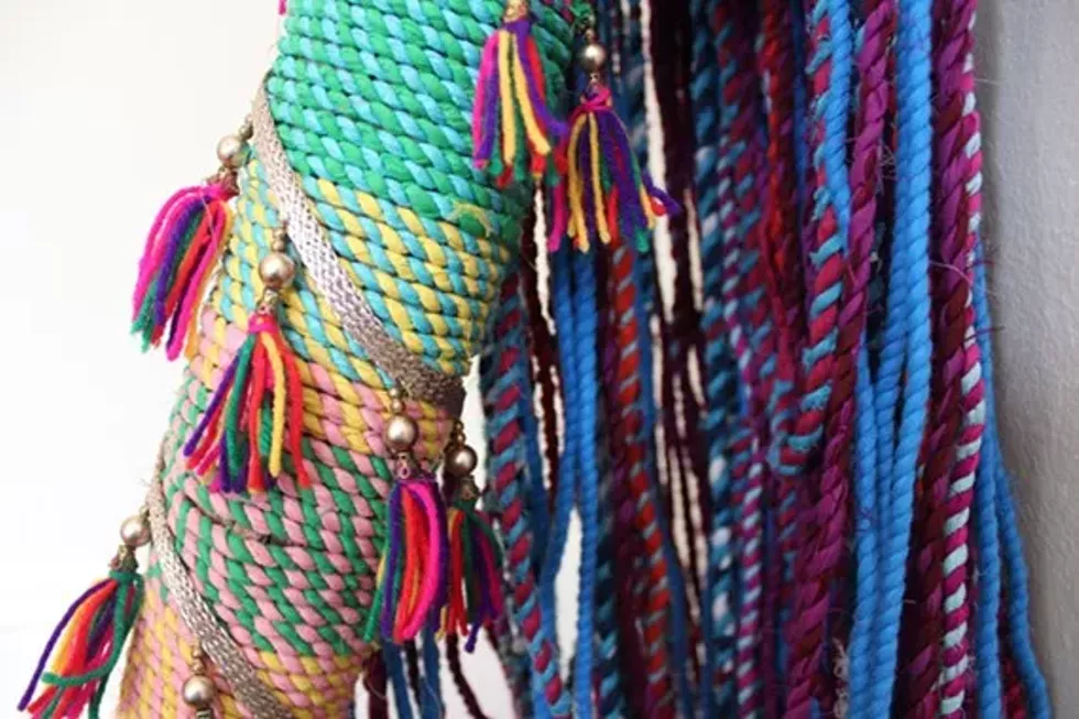 987f507b_carone_walkingstick_-_twisting_textiles.webp
