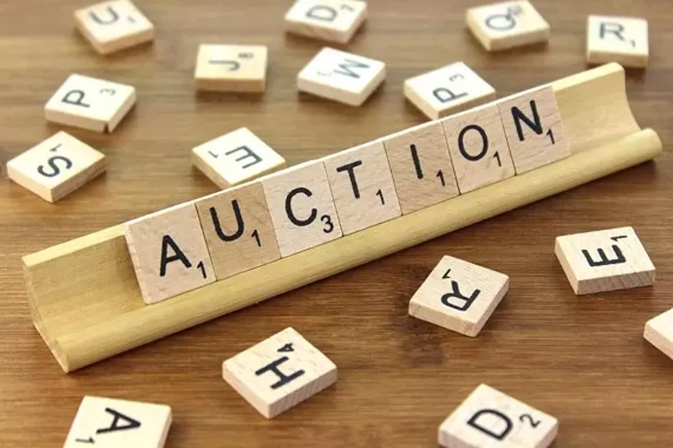 acbef0c6_auction.webp