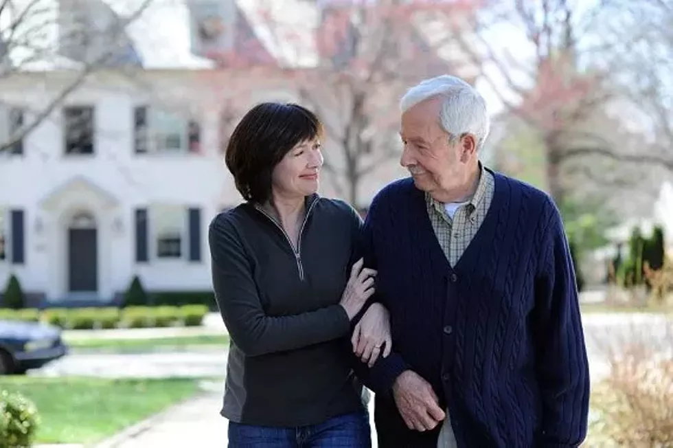 b7a8e1b5_living_with_alzheimer_s.webp