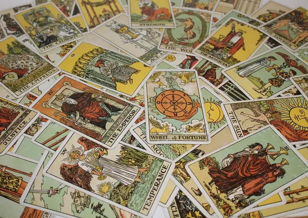 64582e59_tarot_club_fb_4.webp