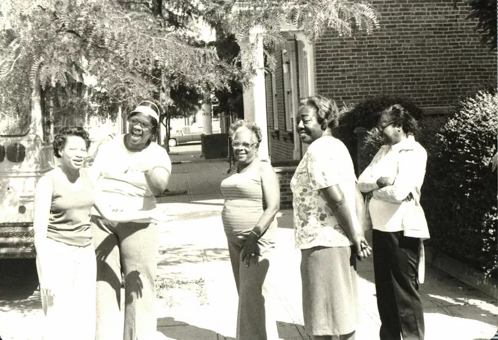 3600c27e_histblackcomm.webp