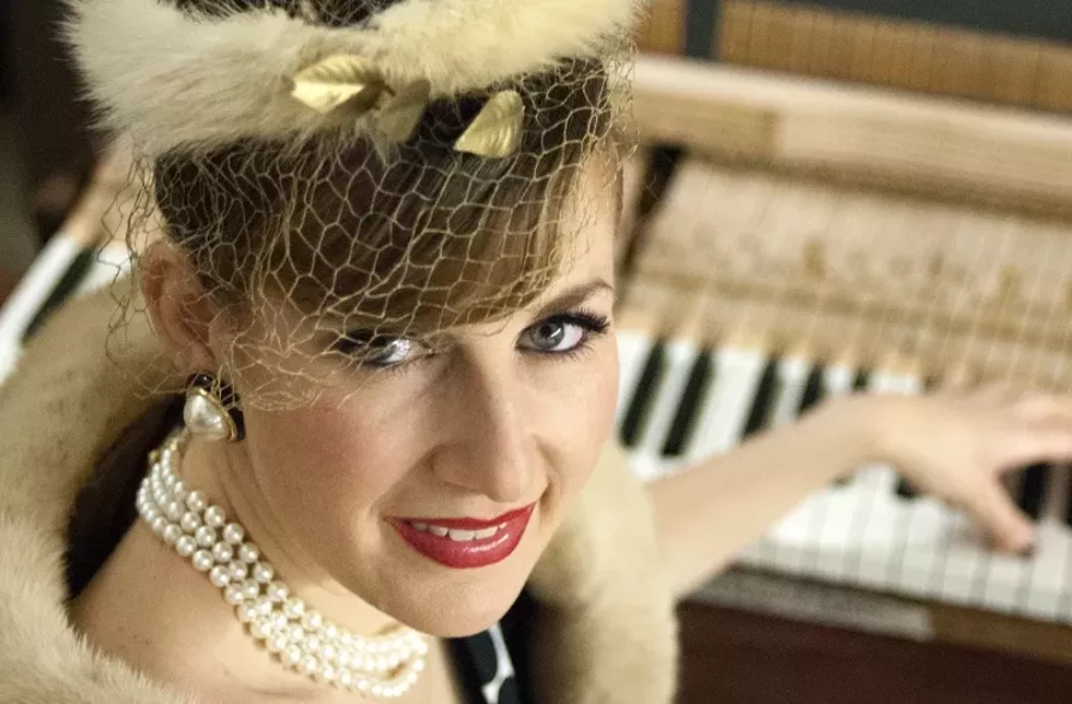 alexis-cole-at-piano-shot-by-jonathan-you_lo-res.webp
