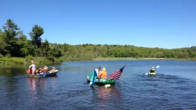 Image: Rubber Duck & Crazy Boat Race & Festival