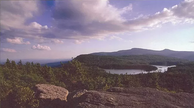 Image: Hike the Art Trail: Sunset Rock and Bear's Den