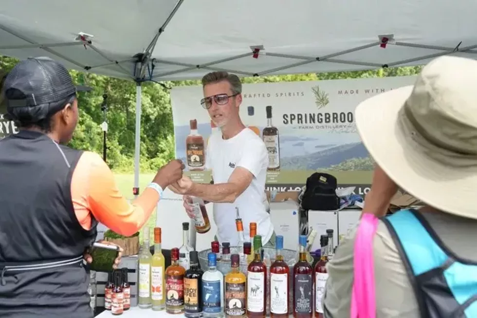 Tasters at Spring Brook Hollow Boloth