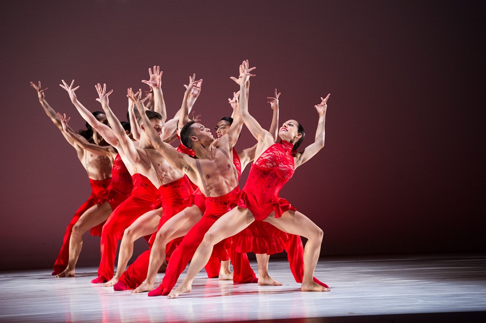 ballet-hispnico-in-lnea-recta-photo-by-paula-lobo-2-1-scaled.jpg