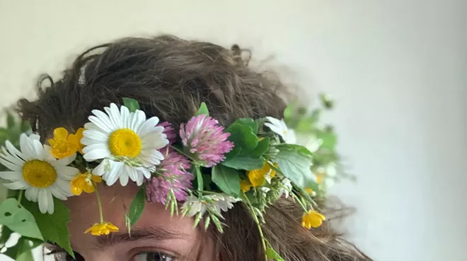 Image: Biodegradable Flower Crown Making with Clara Stickney: A Dewey Hall Dahlia Festival Workshop