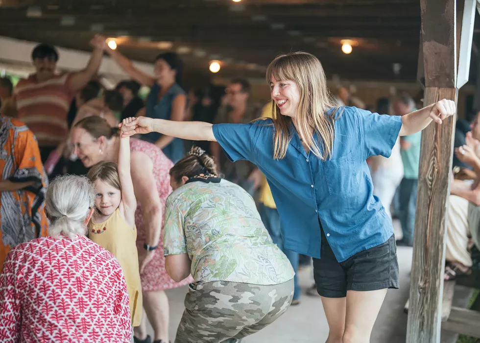 square_dance_3.webp