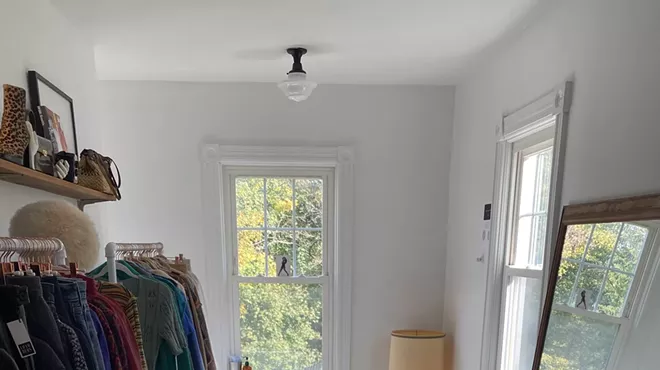 Image: Chambers Vintage: Second-Hand Threads for the Contemporary Closet