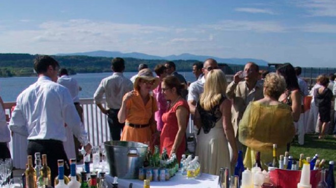 Enjoy the Rhinecliff Hotel this Spring!
