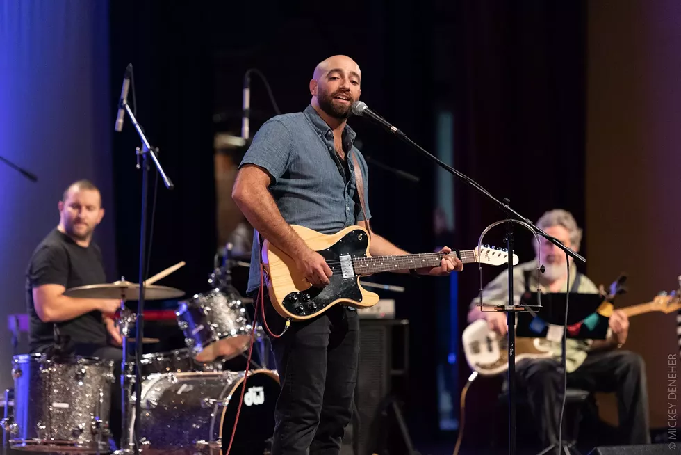 dz_band_1_-_mickeydeneher.webp