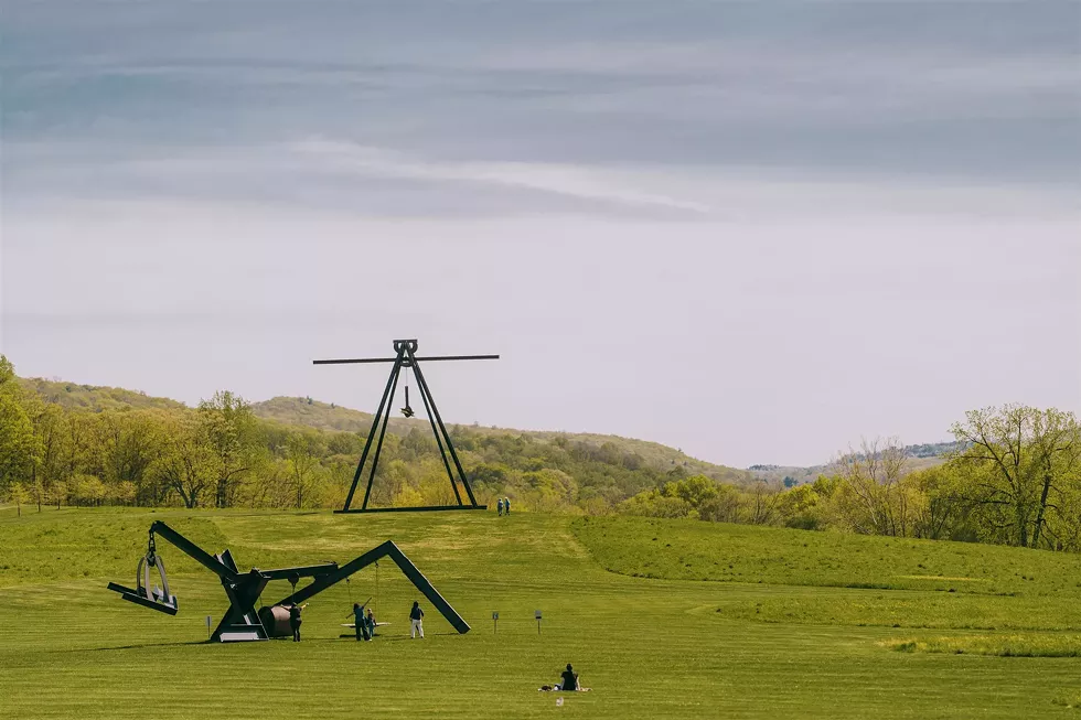 Mark di Suvero, She, 1977&ndash;78; Pyramidian, 1987/1998