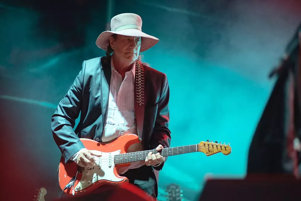 Gary Lucas