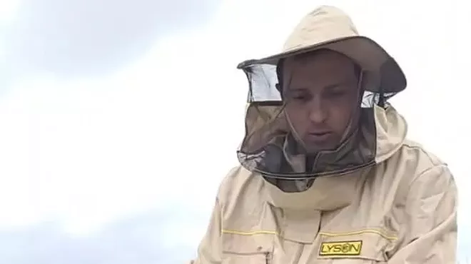 Image: Honey Extraction Workshop with the Bees Knees