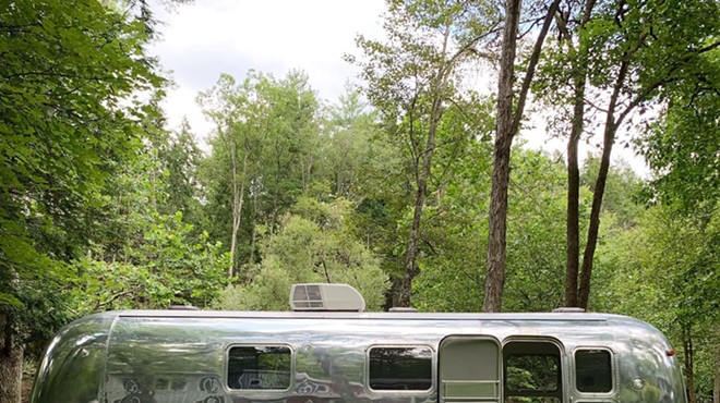 Hudson Valley Airstream Makes Your Sleek Tiny Home Dreams Come True