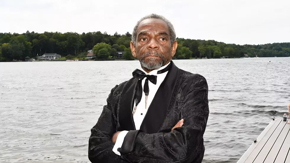 Oliver King stars at Rev. Martin Luther King, Jr.
