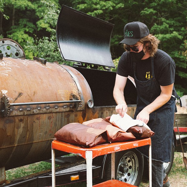Local Guitar Virtuoso Connor Kennedy Slings BBQ at The Pines
