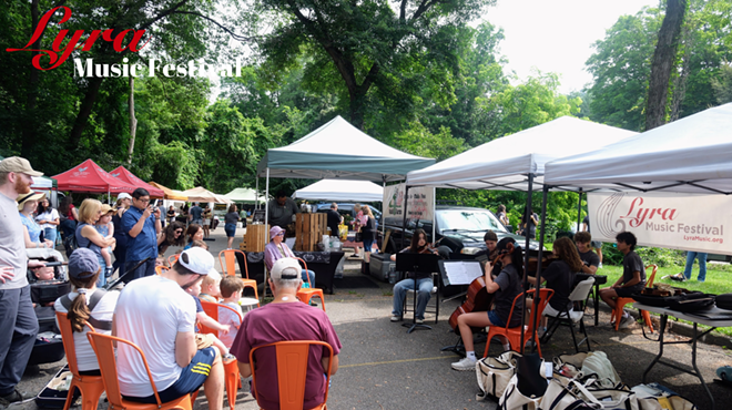 Image: Lyra Music at Cold Spring Farmers' Market