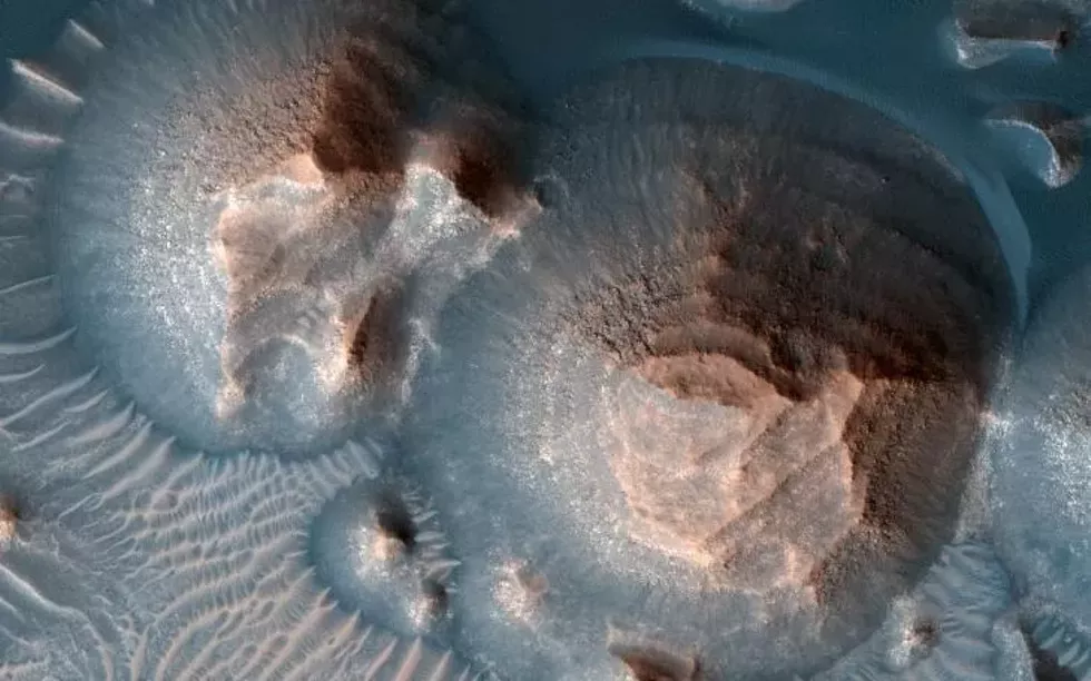A Feature in Arabia Terra