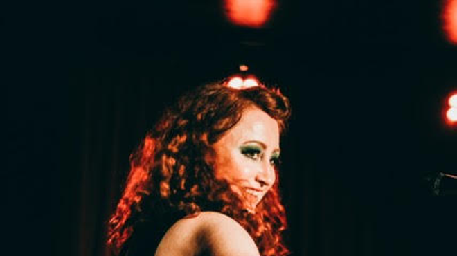 Image: Ruby Rae at Improv-a-go-go at Savage Wonder