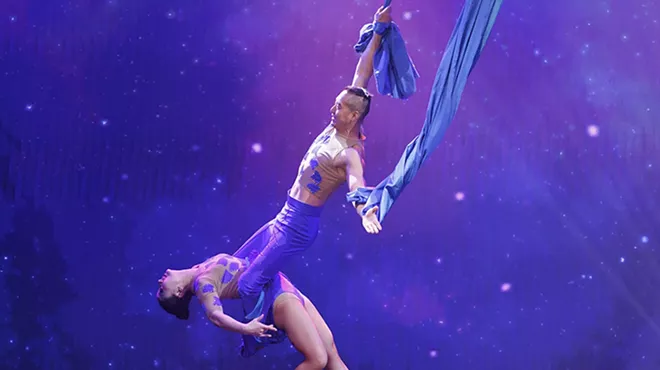 Image: Shanghai Acrobats Present Shanghai Circus
