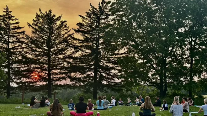 Image: Sunset Yoga at Cromwell Manor Inn