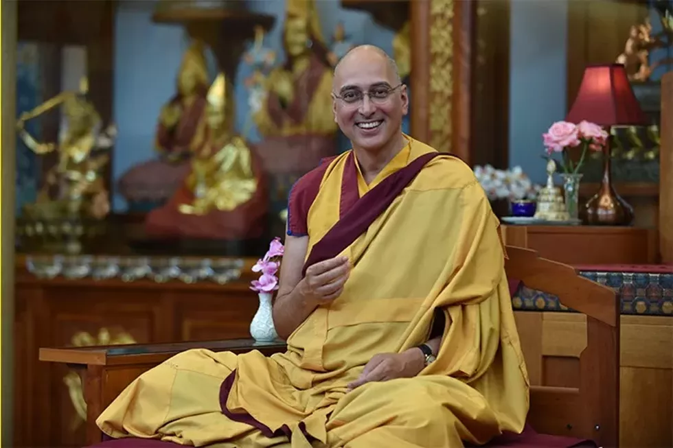 Kadampa World Peace Temple Resident Teacher, Gen Samten Kelsang