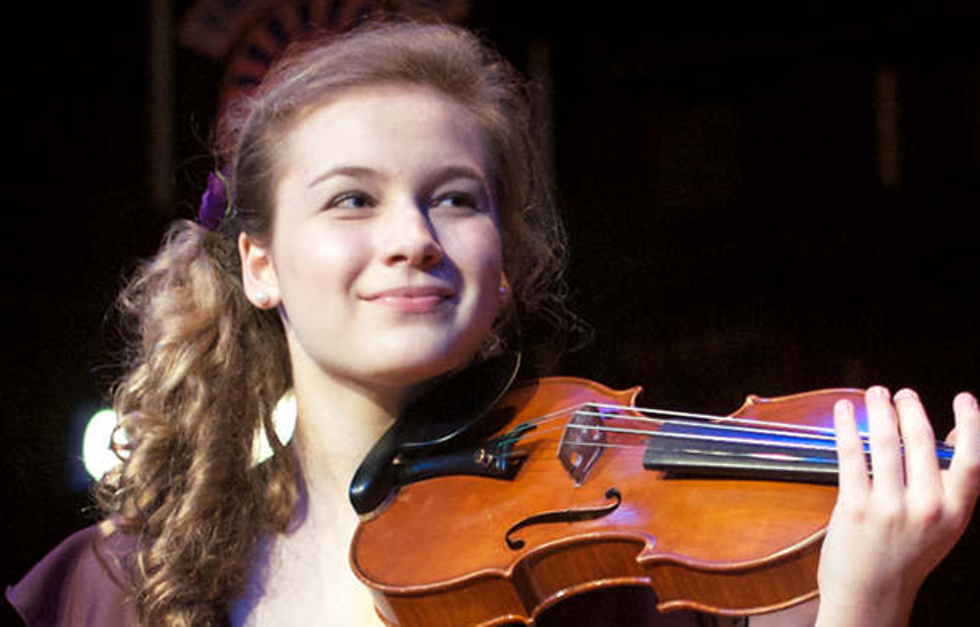Masha Lakisova, Violinist