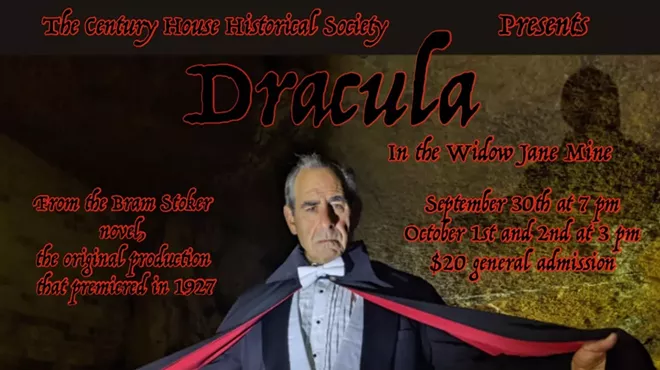 Image: Theatre on the Road's Dracula