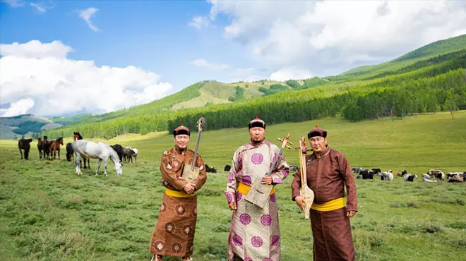 Image: Trio Alash
