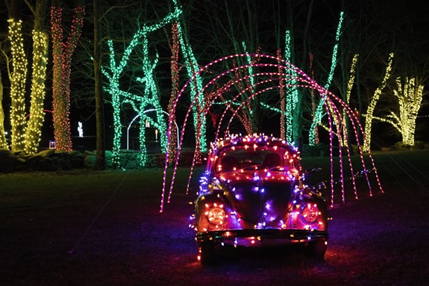 Get in the Christmas Spirit with These Holiday Light Shows