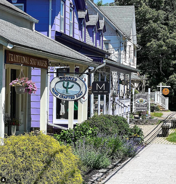 10 Hudson Valley Stationery Shops