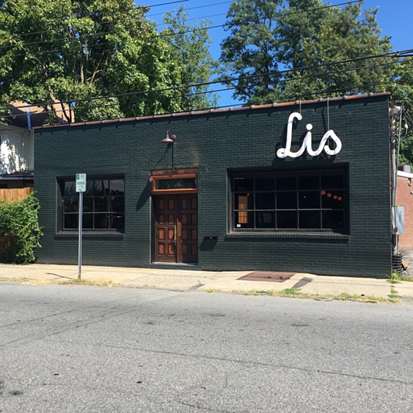 Lis Bar Now Open